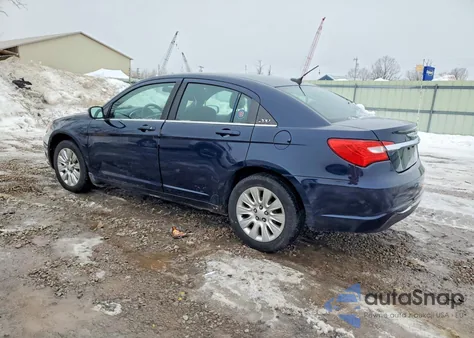 2013 Chrysler 200 Lx z USA, uszkodzony, nr VIN 1C3CCBAB3DN606289
